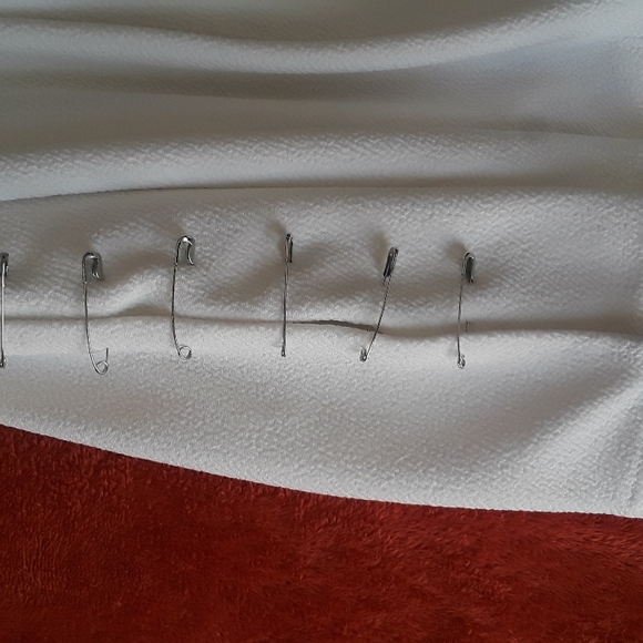 💕CUTE💕Pretty Little Things Pleated Skirt - Picture 4 of 8